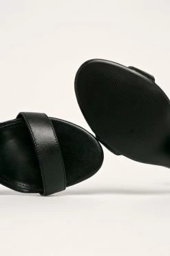 Γυναικεία Πέδιλα με τακούνι Steve Madden - Δερμάτινα σανδάλια Carrson σαρκώδες χρώμα -Steve Madden Κατάστημα unnamed file 1793