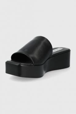 Γυναικεία Σαγιονάρες Δερμάτινες παντόφλες Steve Madden Blurr χρώμα: μαύρο -Steve Madden Κατάστημα unnamed file 1981