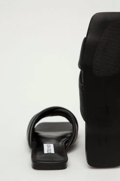 Γυναικεία Σαγιονάρες Steve Madden - Παντόφλες Marshal κρεμ 8 Γυναικεία Σαγιονάρες Steve Madden - Παντόφλες Marshal κρεμ -Steve Madden Κατάστημα unnamed file 2012