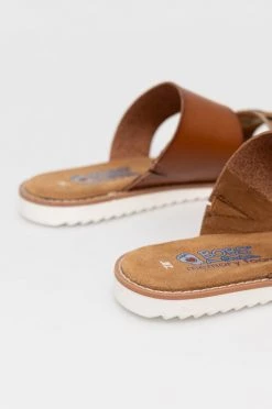 Γυναικεία Σαγιονάρες Παντόφλες Skechers χρώμα: καφέ -Steve Madden Κατάστημα unnamed file 426