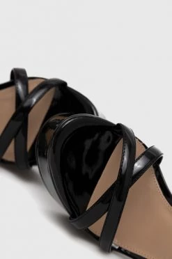 Γυναικεία Πέδιλα με τακούνι Σανδάλια Steve Madden χρώμα: μαύρο -Steve Madden Κατάστημα unnamed file 636